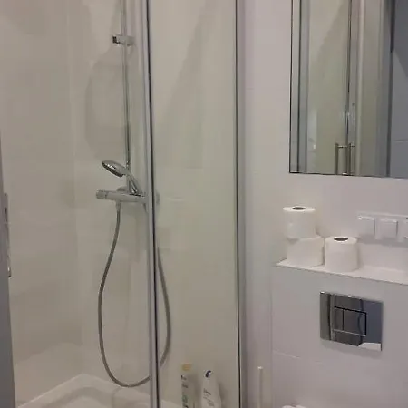 Przystanek Mariacka 26 *