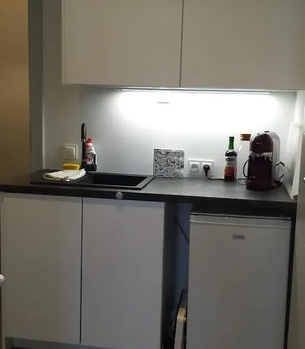 Przystanek Mariacka 26 *