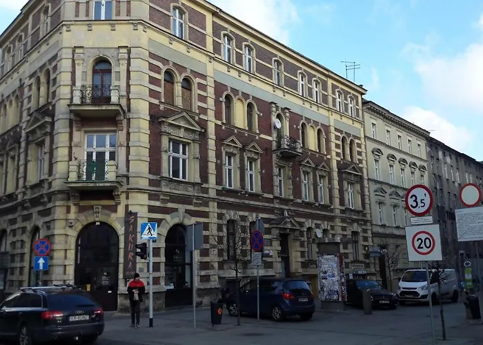Przystanek Mariacka 26 Lägenhetshotell Katowice